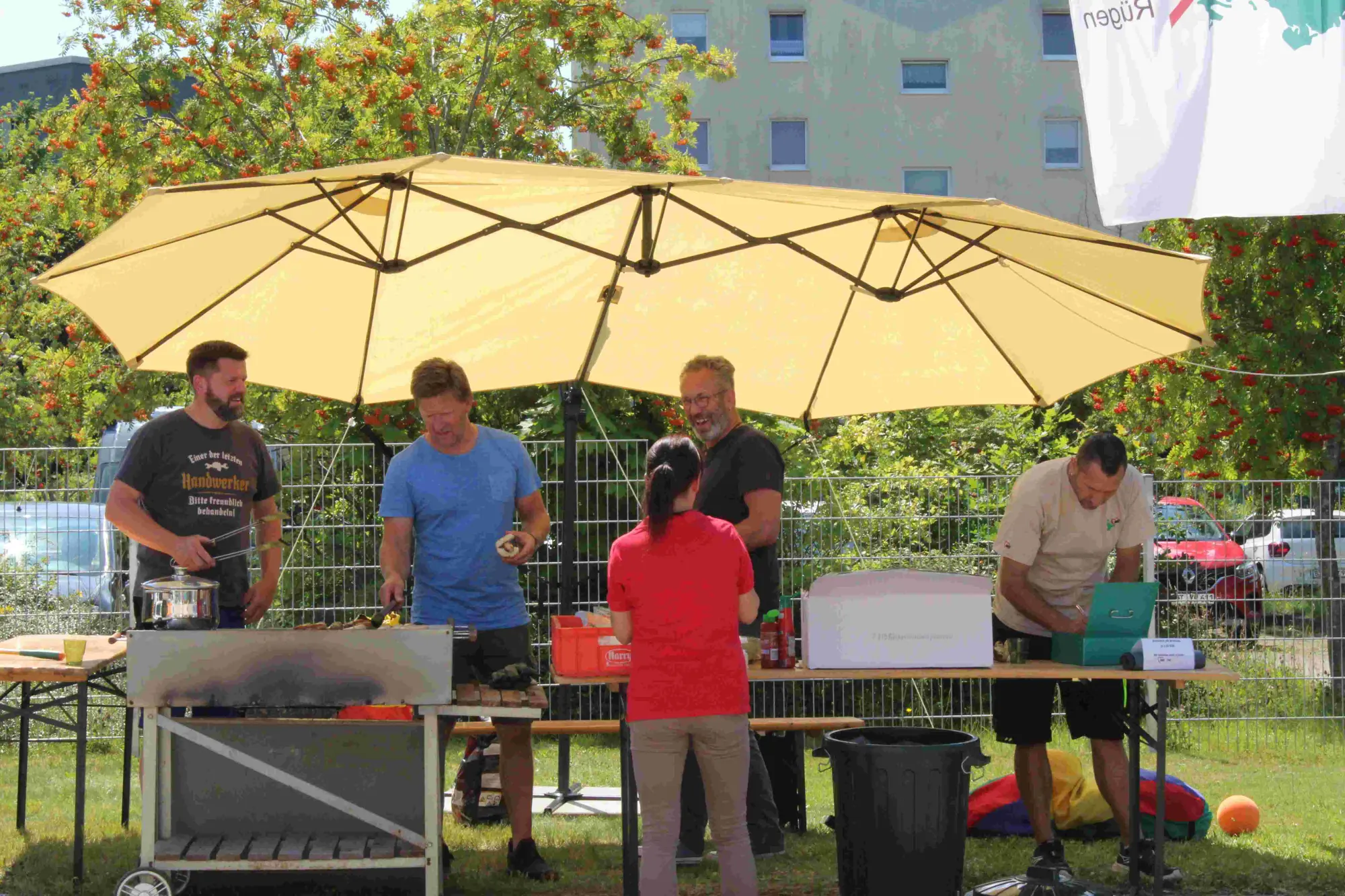 AWO Grillstation produzierte absolut leckere Würstchen